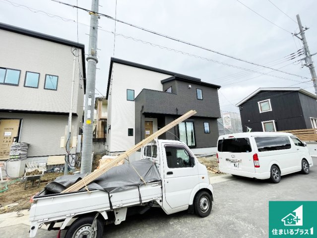 川西市笹部　第2期　新築一戸建ての外観|周辺は落ち着いた街並みの住宅地！子育てがしやすい住環境です！まだ未完成ですが、現地でしかわからない事もございます。是非一度ご覧ください。