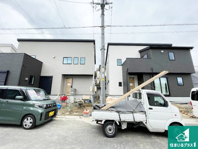 川西市笹部　第2期　新築一戸建ての外観|周辺は落ち着いた街並みの住宅地！子育てがしやすい住環境です！まだ未完成ですが、現地でしかわからない事もございます。是非一度ご覧ください。