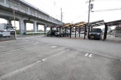 【駐車場】 | エステート藤木 | 駐車場