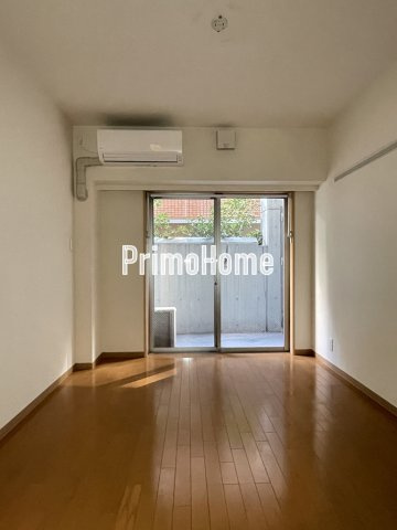 エスティメゾン神田の居間・リビング