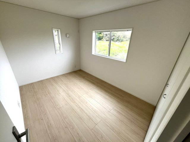 【洋室】 | 仲介手数料無料！阿知須小学校に通える新築戸建平屋　山口市阿知須　第８－１号棟　クレイドルガーデン　アーネストワン | 使い勝手のいい洋室です