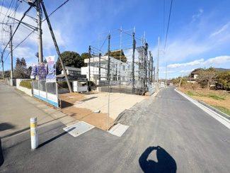 【前面道路含む現地写真】 | 川越市下小坂　新築分譲　「川越駅」バス19分　敷地64坪　【名細小学区】