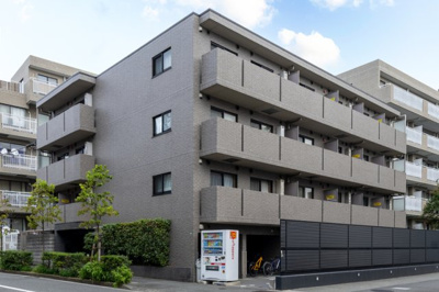 【外観】 | ルーブル中野新橋弐番館 | 鉄筋コンクリート造のがっちりとした建物。