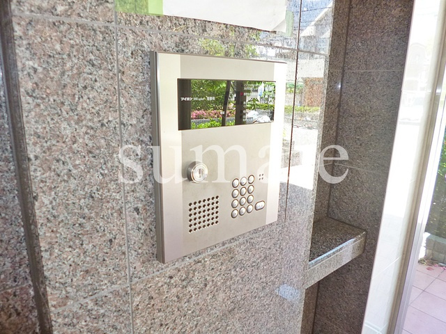 サンモールスクエアのセキュリティ|オートロック完備で安心です♪