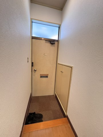ポートタウン大津の玄関