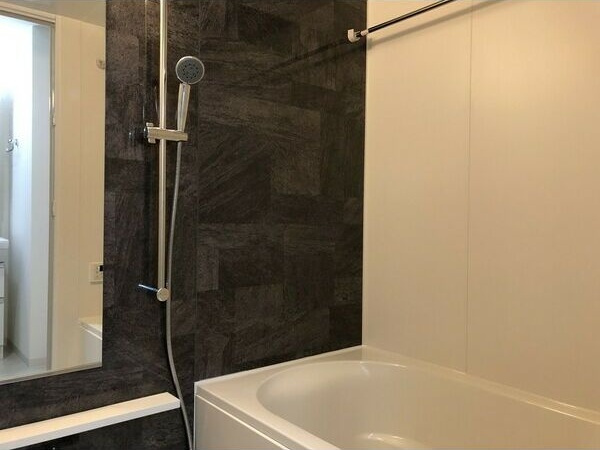 プレスティ則武の浴室