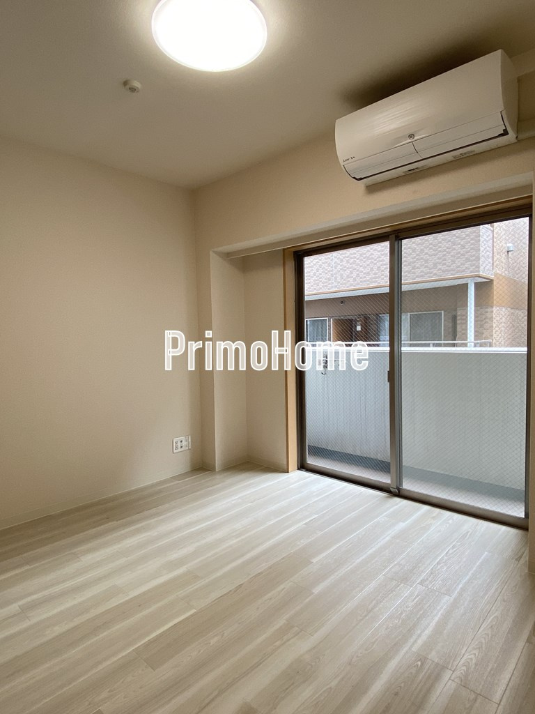 エスティメゾン神田の洋室