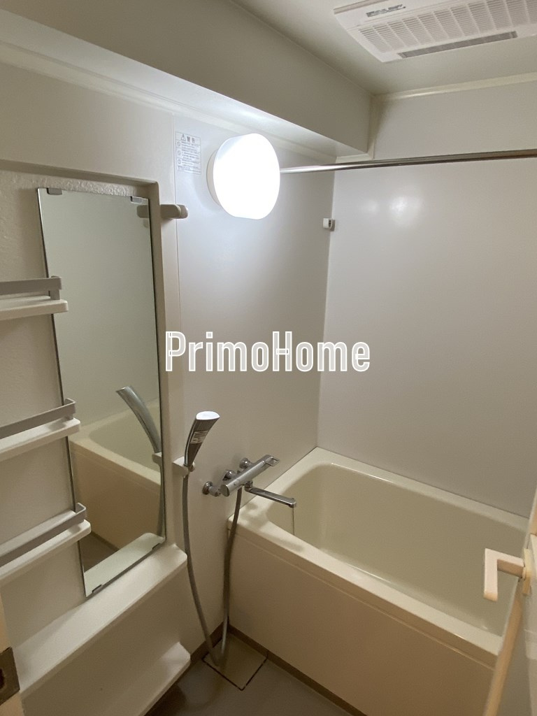 エスティメゾン神田の浴室