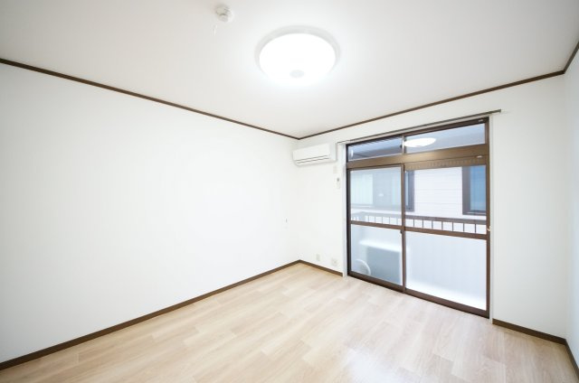 コーポトワイライトの洋室|※写真は別の部屋のものです。