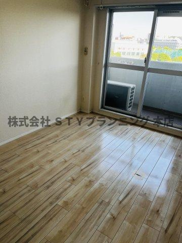 仲介手数料0円！東山ビレッジの居間・リビング