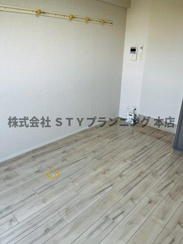 仲介手数料0円！東山ビレッジの居間・リビング