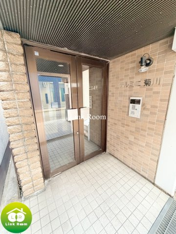 テルミニ菊川のエントランス