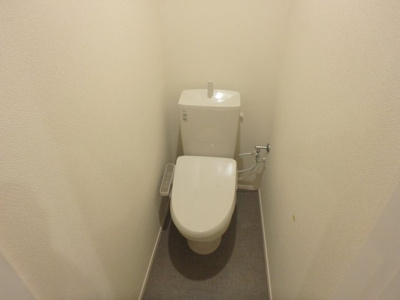 【トイレ】 | ＣｈiｃＰｉｅｃｅ西宮北口 | あると便利な温水洗浄便座