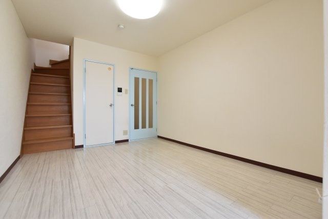 エクラ東住吉Ⅱの居間・リビング