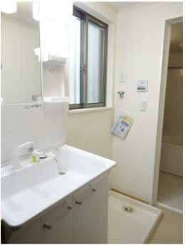 ＣＬＡＳＳＹ　ＣＯＵＲＴの洗面所