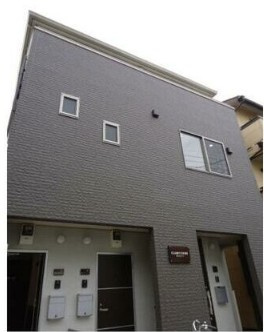 ＣＬＡＳＳＹ　ＣＯＵＲＴ