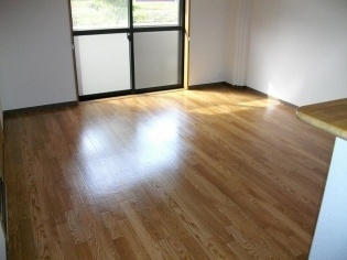 サンライズ三ツ池の居間・リビング