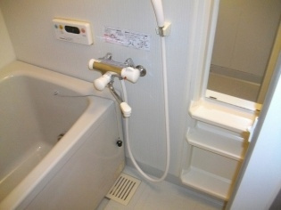 サンライズ三ツ池の浴室