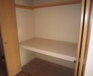 サンライズ三ツ池の収納