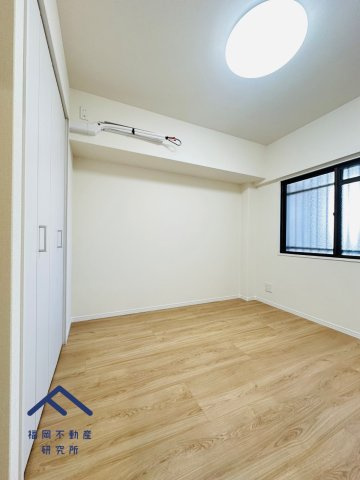 ロータリープラザ二日市の洋室