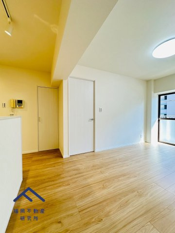 ロータリープラザ二日市の居間・リビング