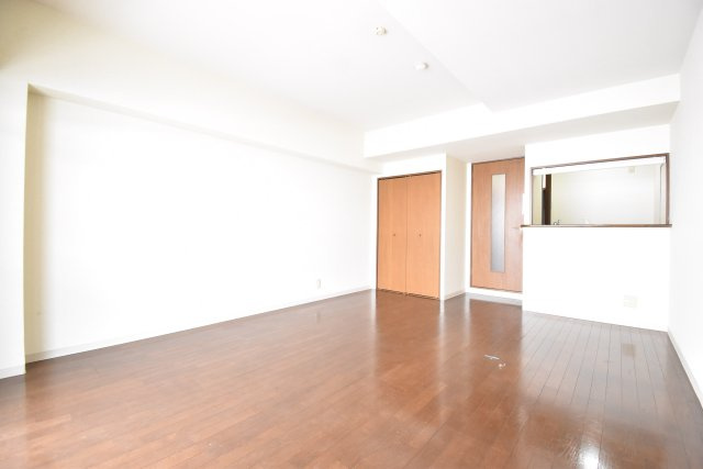 エミネンスパレスの居間・リビング