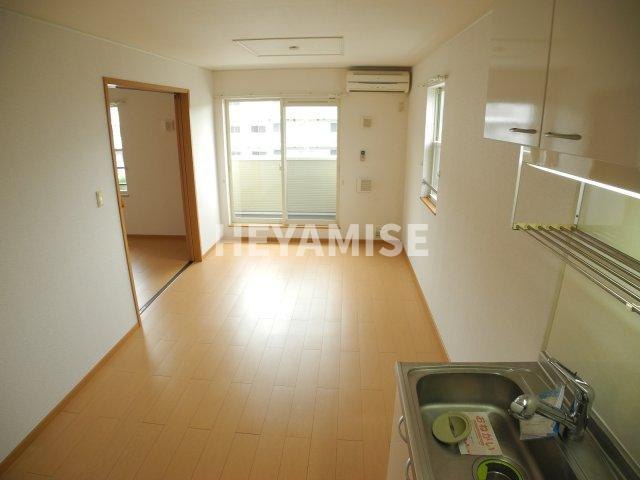 トライアンフ マリンタウンCの居間・リビング|※室内画像は類似物件のもの