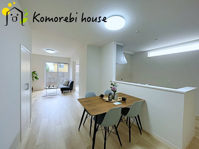 さいたま市大宮区三橋　中古一戸建ての居間・リビング|ゆったりとしたリビングです