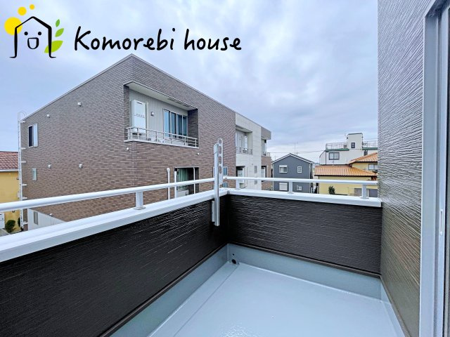 さいたま市大宮区三橋　中古一戸建てのバルコニー|外からの目が気にならないバルコニーで洗濯物が干せます