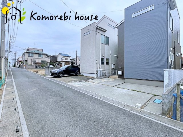 さいたま市大宮区三橋　中古一戸建ての前面道路含む現地写真|前面道路含む現地写真です