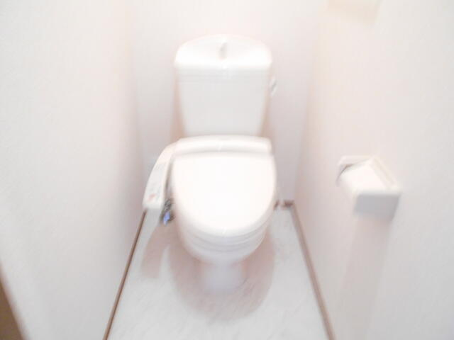 コンフォール瑞江Ⅵのトイレ