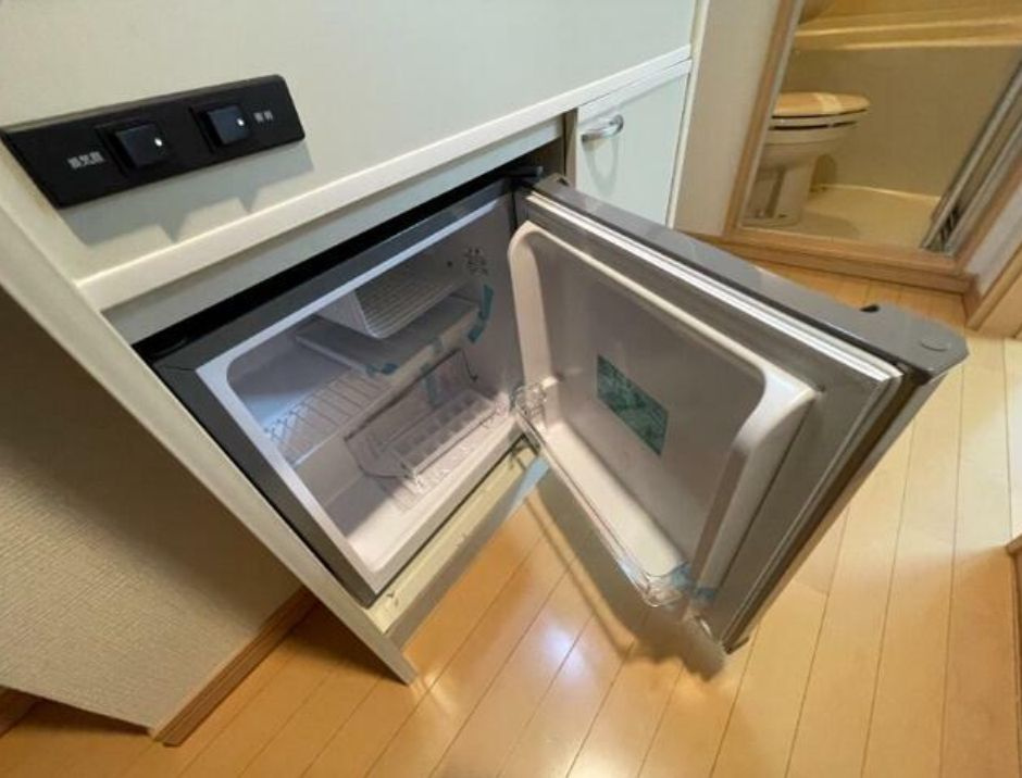 レット・イット・ビーの収納|冷蔵庫付（使わない場合はコンセントを抜いて収納）