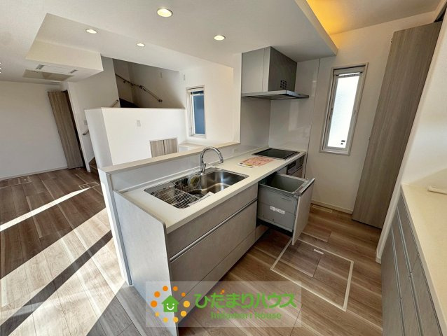 蓮田市御前橋１丁目　新築一戸建て　02のキッチン