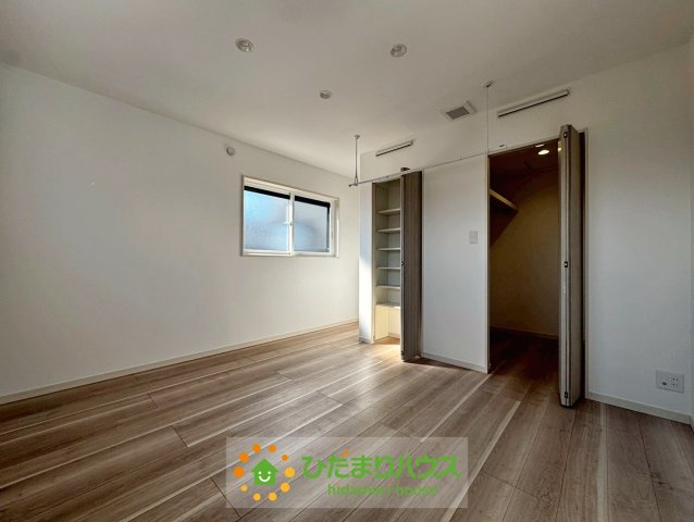 蓮田市御前橋１丁目　新築一戸建て　02の収納