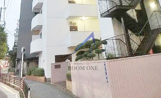 マンション板橋本町のエントランス|エントランスです。