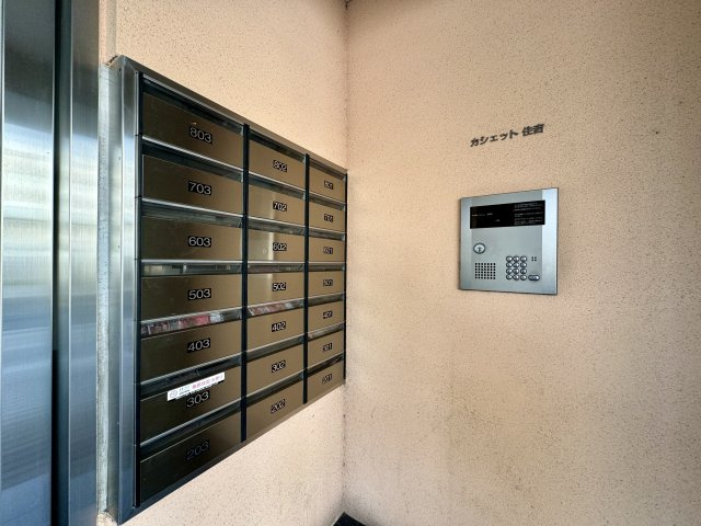 カシェット住吉のエントランス