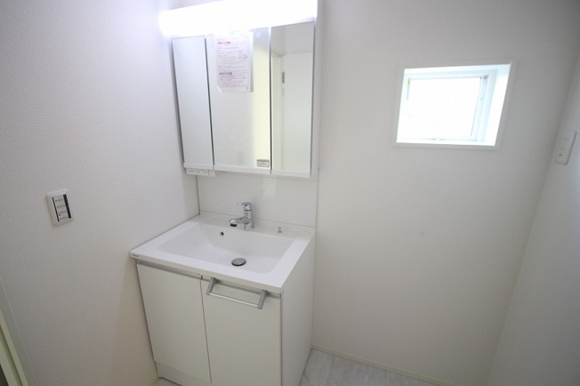 【独立洗面台】 | 朝霞市根岸台８丁目　新築一戸建住宅　全1棟（朝霞店） | 2026年2月16日撮影