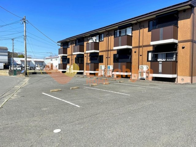 エクセル東合川の駐車場