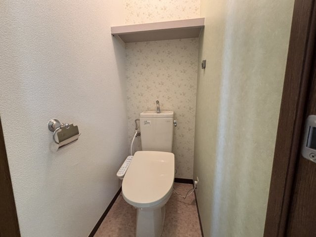 ドルフィンのトイレ