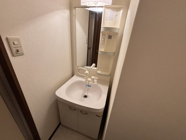 ドルフィンの洗面所