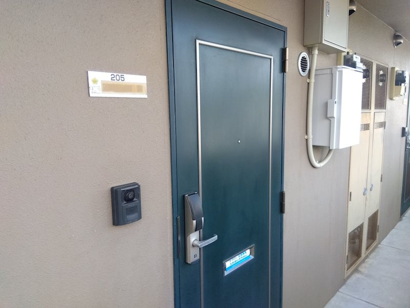 ドルフィンの玄関