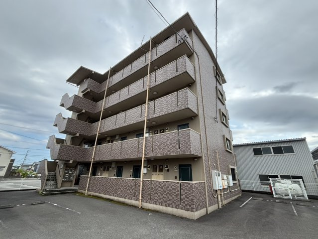 ドルフィンの外観