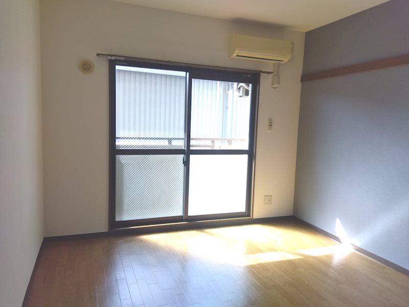 ドルフィンの居間・リビング