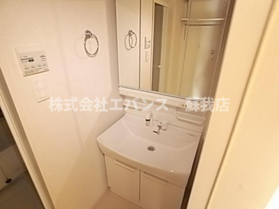 【独立洗面台】 | ヴァンヴェール・ヒルD | 独立洗面台です