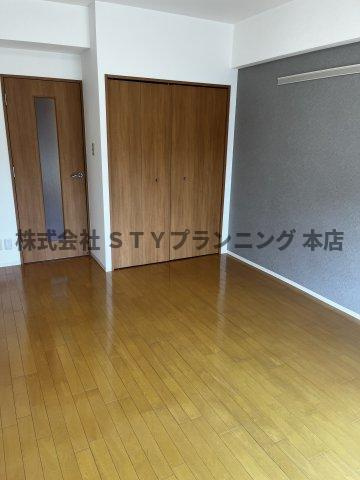 仲介手数料0円！リアライズ今池(旧:ニッコーテラス)の居間・リビング