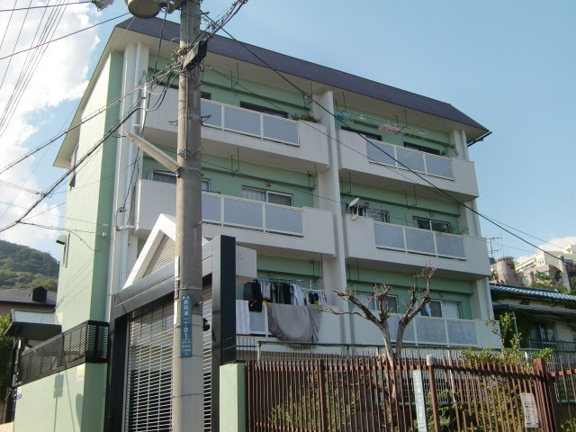 サンビルダー美野丘の外観