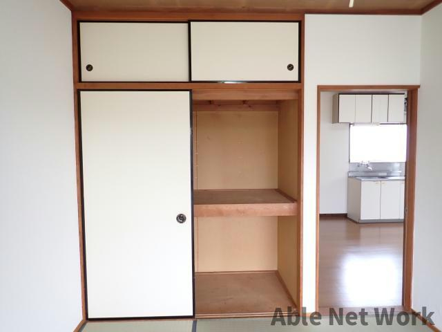 メゾンルピナの収納|押し入れ収納※イメージ