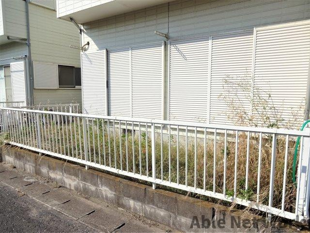 メゾンルピナのバルコニー|洗濯物干しあり