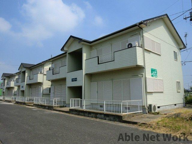 メゾンルピナの外観