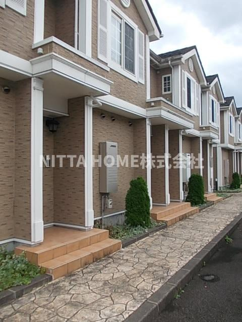 ベル　グランデ　ヤサカ　Ａのエントランス|ＴＶインターホンを完備しています☆